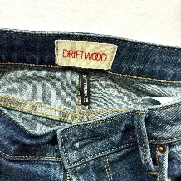 Driftwood Colette Stretch Denim Embroider Cuff Crop Straight Leg Jean Size 30 - Picture 12 of 16